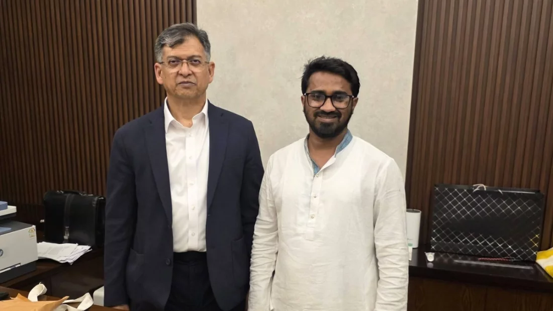 এক স্বরাষ্ট্রমন্ত্রীকে সামলাতে বিরোধীদলের ৯০ এমপি কান্নাকাটি করছেন: রাশেদ খাঁন